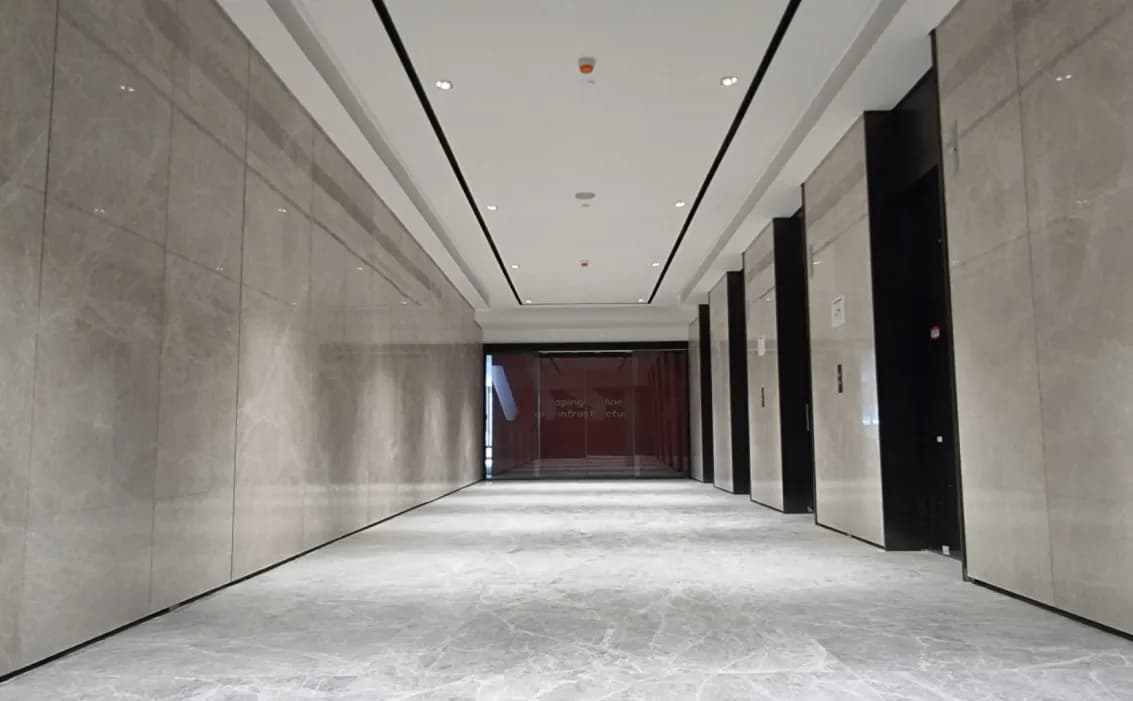 Glas - Elevator Lobby (2)